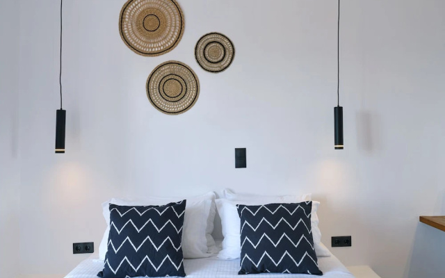 Paros Five Senses