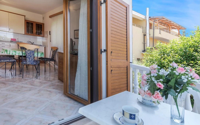Nice Home in Zambratija With Wifi and 2 Bedrooms