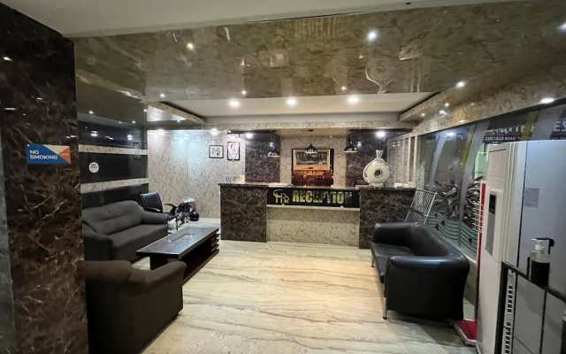 OYO 4822 Hotel Pratap Residency