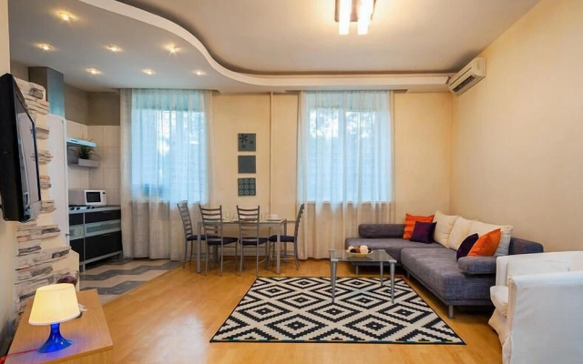 Апартаменты Lux, Смоленский бул., 7