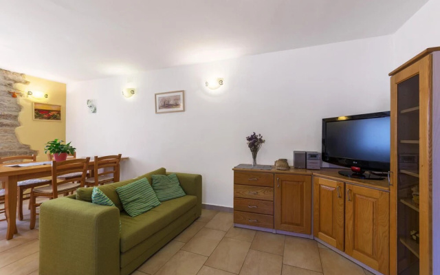 Nice Home in Fazana With Wifi and 2 Bedrooms