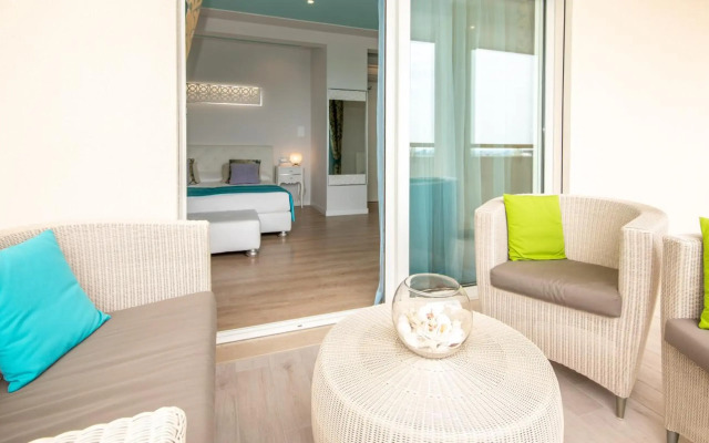Carlton Hotel