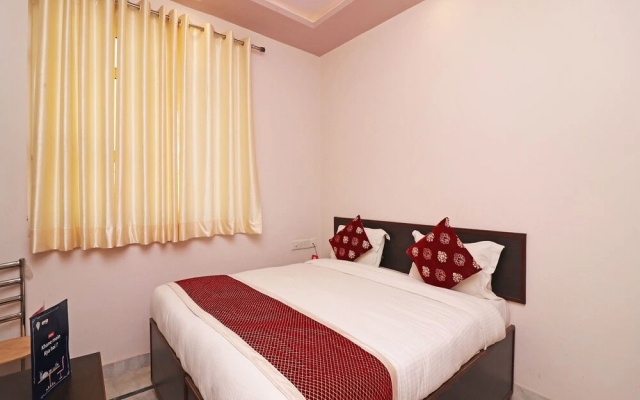 Oyo 13136 Hotel Taj Ansh 2