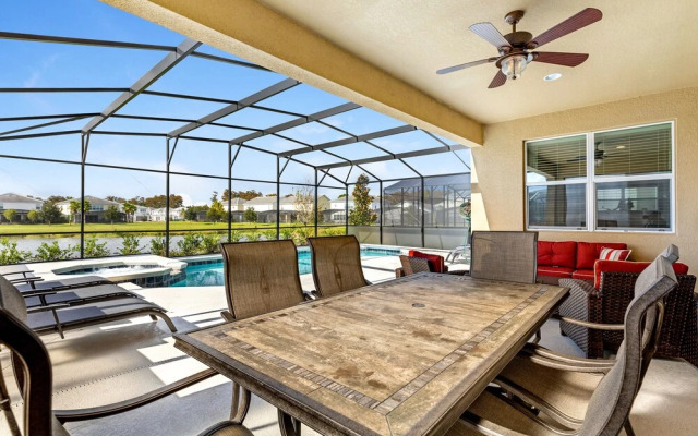Lake Breeze 6 Bedrooms