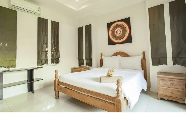 Natcha Pool Villa Pattaya