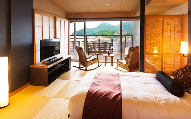 Migiwatei Ochi Kochi