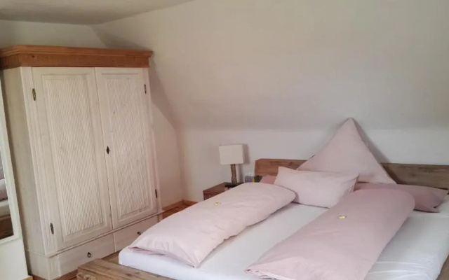Haus Liebevoll in Wald 102