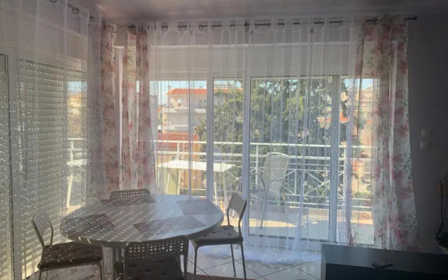 Awesome Home 3' from Metro (M3) Station Agia Paraskevi