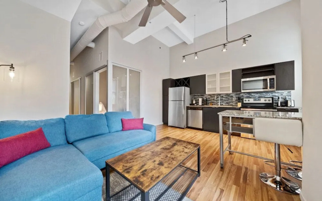 Cincinnati City Club Apartments by Airriva