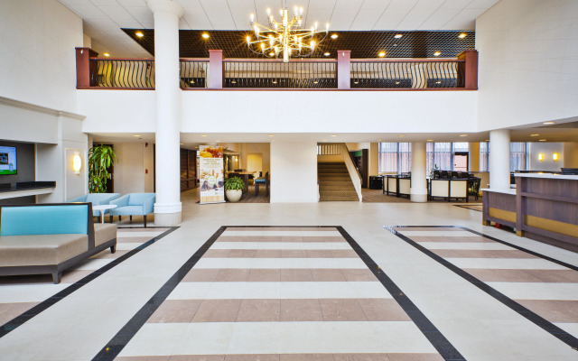 Holiday Inn Washington-Dulles International Airport by IHG