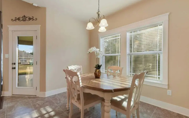 Spacious 3BR Condo in Ocean Springs