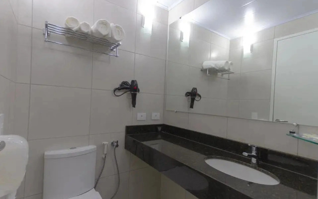 Hotel Confiance Barigui