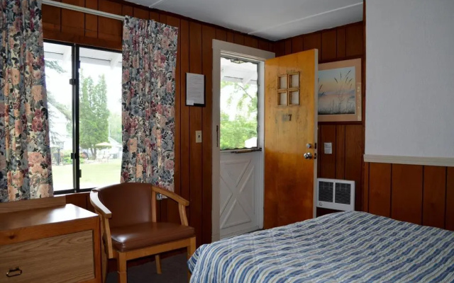 Chamber Lane Motel
