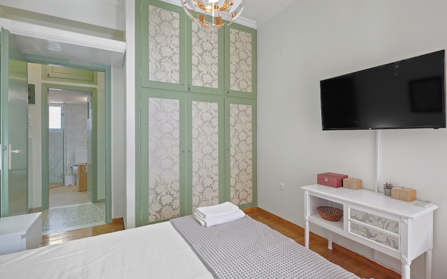 Faliron Urban Retreat