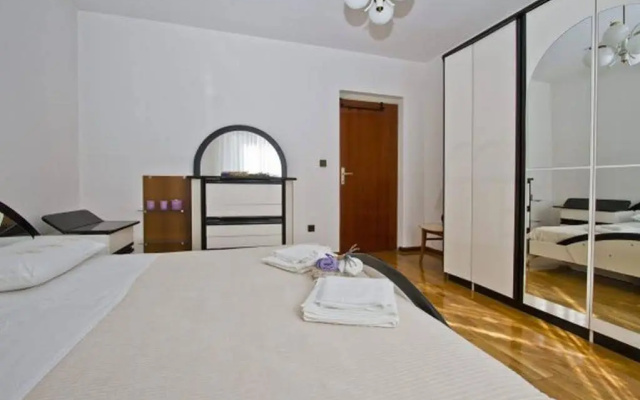 City Apartment Dino