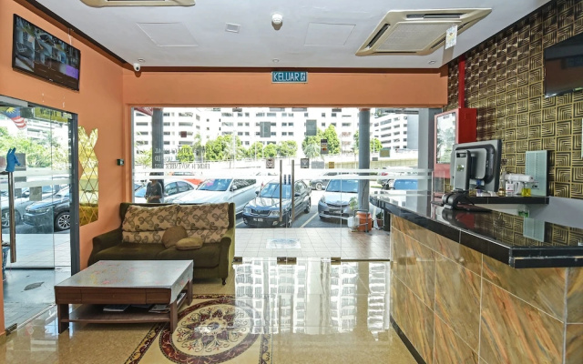 OYO 90703 Hotel Rim Global