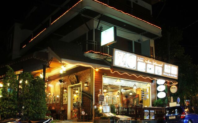 Baan Sailom Hotel Phuket вид на фасад