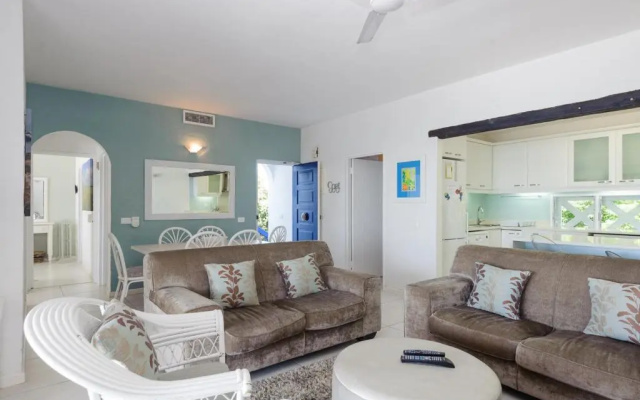 Santorini Akrotiri 28 (Family Only)