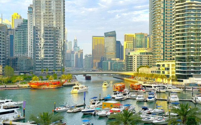 Апартаменты Canal View Studio Balcony DMCC Metro & Beach