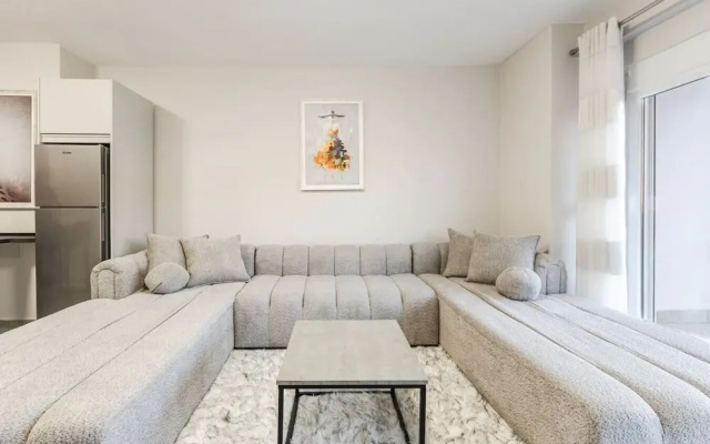 Seaview Apartment in the Center of Saranda