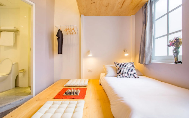 Nornyaowarat Hostel
