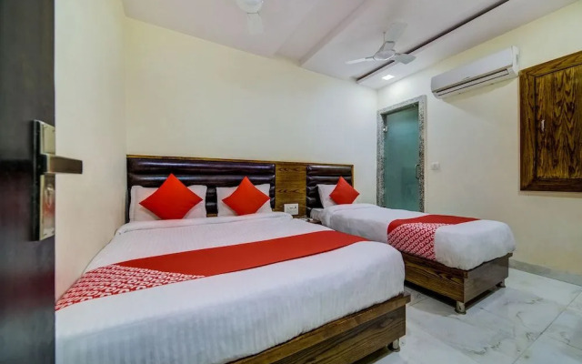 OYO 35359 Hotel Victoria Dx