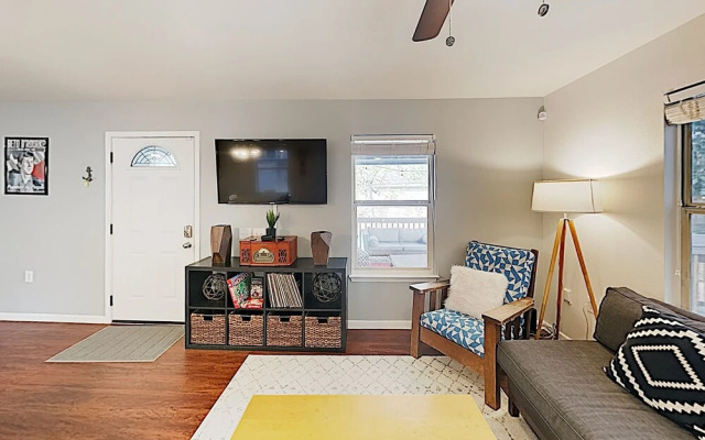 1184 Austin - 3 Br Home