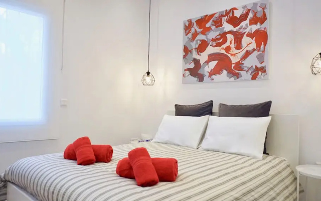 Unique Stylish Apt in Athens