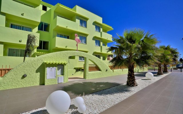 Отель Tropicana Ibiza - Adults Only Испания, Сант Джордин де Сес Салинес - отзывы, цены и фото номеров - забронировать отель Tropicana Ibiza - Adults Only онлайн вид на фасад