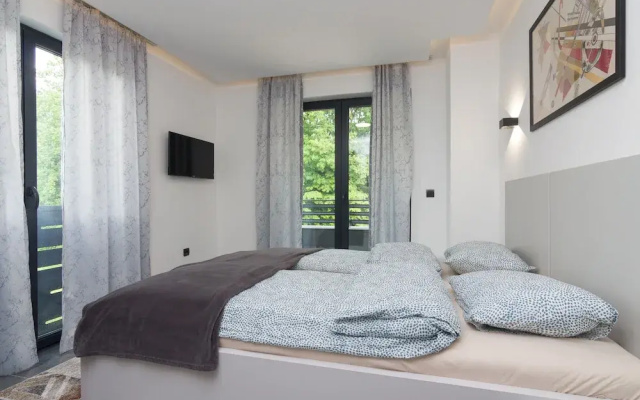 Deluxe Feliciano Apartments
