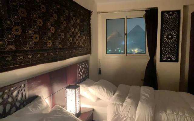 Oscar Pyramids View