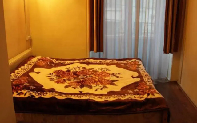 Milan GuestHouse in Old Tbilisi