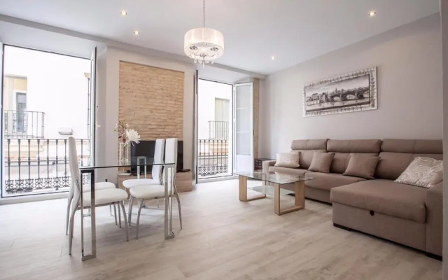 Apartamento Casco Antiguio ↑ Calidades 4 Px 1 Br