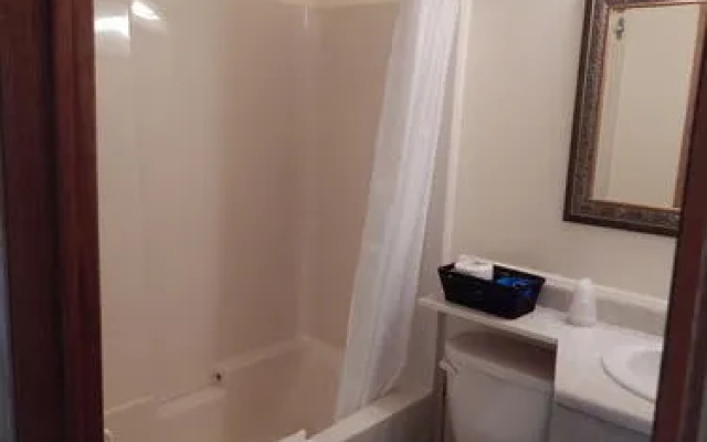 Waterfront Garden Suites