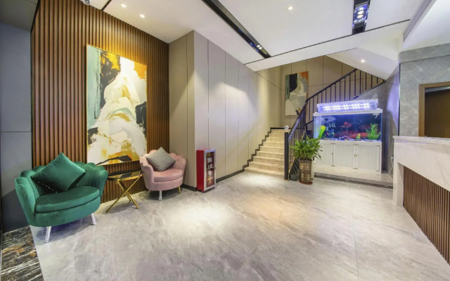 Chengfeng Select Hotel（Nongjiangsuo Station）