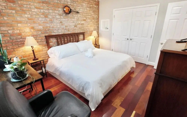Pretty in Petworth-walkable to Metro & Restaurants
