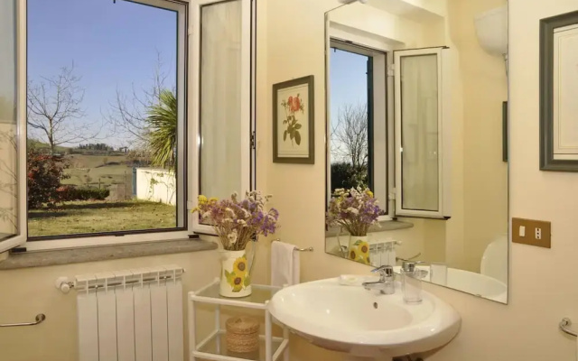 Villa in Lazio With Pool and Vineyards