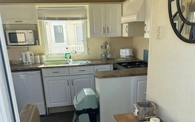 2 Bed - Sleeps 6 - Free Parking - Pets