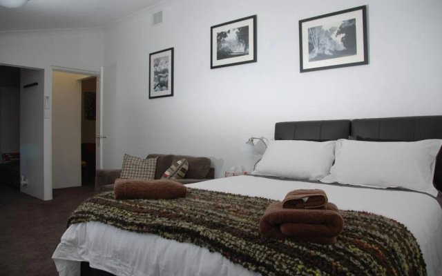 Carinyah Retreat Bed & Breakfast
