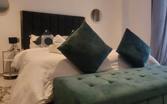 The Signature Cozy Luxury Apartments