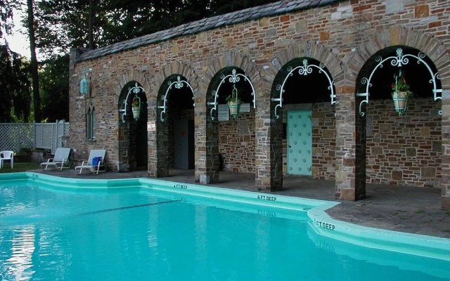Inn At The Beeches