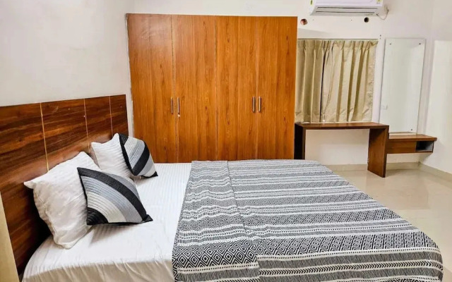 Crescent Stays Madhapur