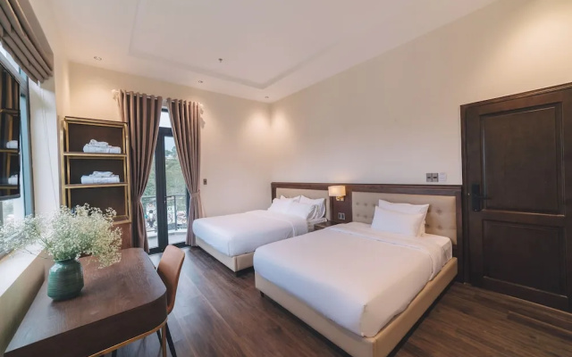 Sunset Hill Hotel