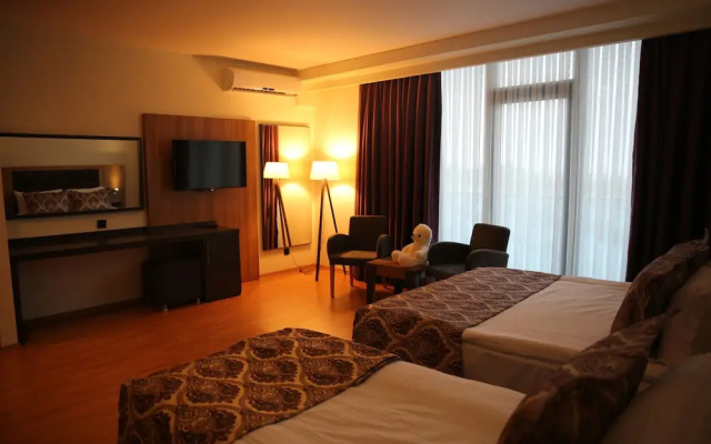 Metro City Apartments