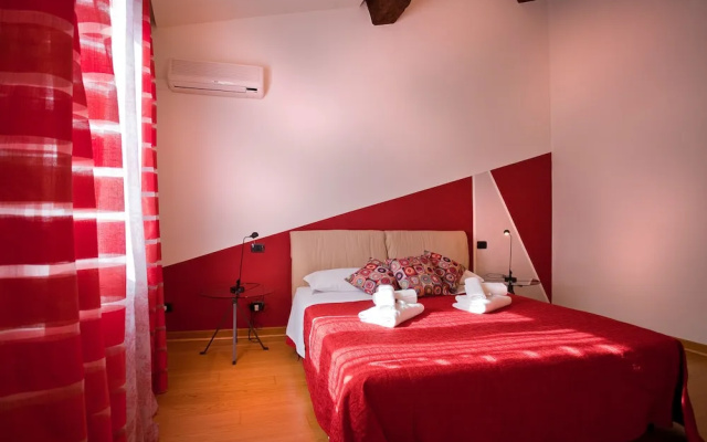 Verona For Rent Red Theater