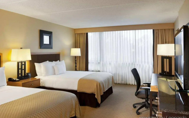DoubleTree by Hilton Chicago - Arlington Heights