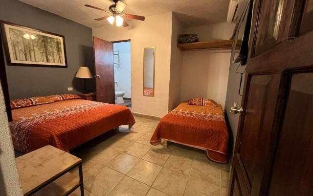Hotel 305