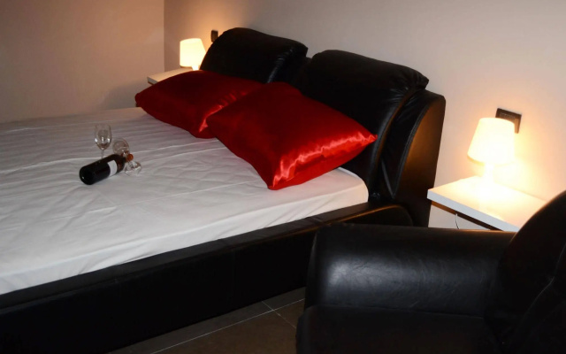 Admiral Arena Hotel