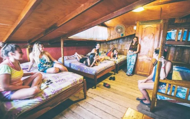 Montezuma hostel