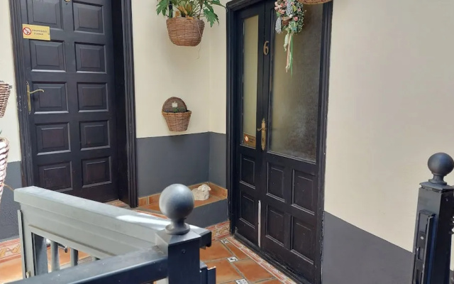 Holiday Home to the Street With big Kitchen